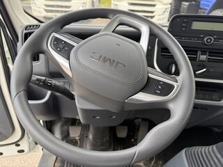 Тест-драйв грузового фургона категории В - Ambertruck JM 35 - фото 11 от автора Major Truck Center в Бортжурнале