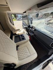 Если выгнала жена, то что лучше? Гараж или SAIC MAXUS H500 - фото 5 от автора Sofya2011 в Бортжурнале