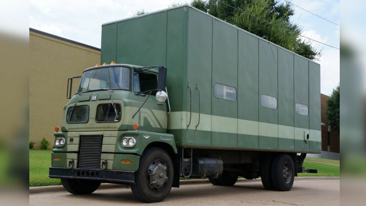 Грузовик из «Живой стали» выставлен на продажу: в нём ездили боевые роботы
