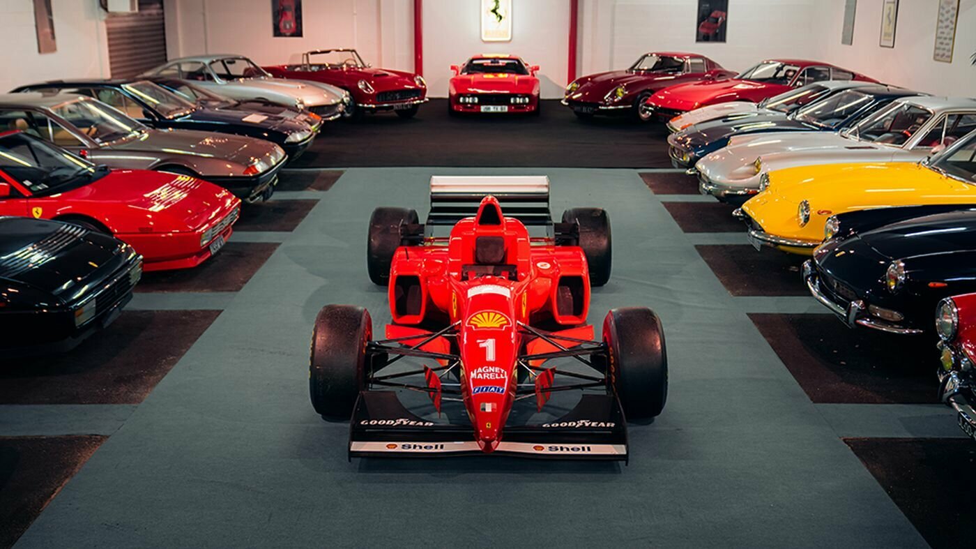 28 редких Ferrari вместе с болидом как у Шумахера пустят с молотка