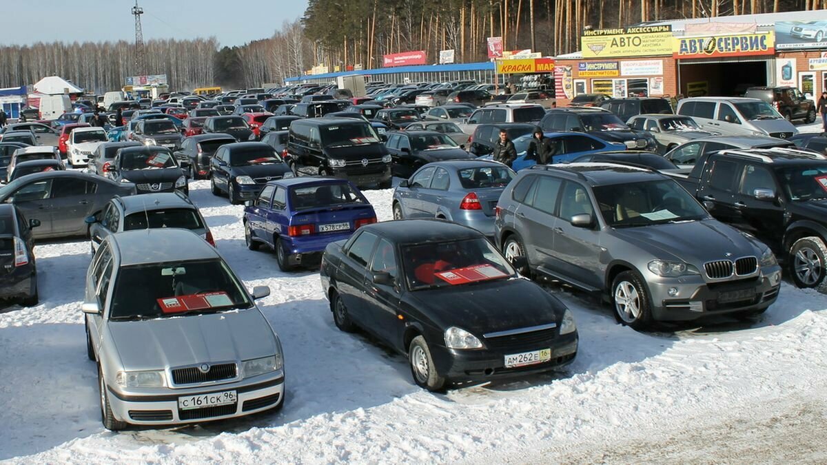 Каждый десятый россиянин задумывается о продаже машины в 2023 году