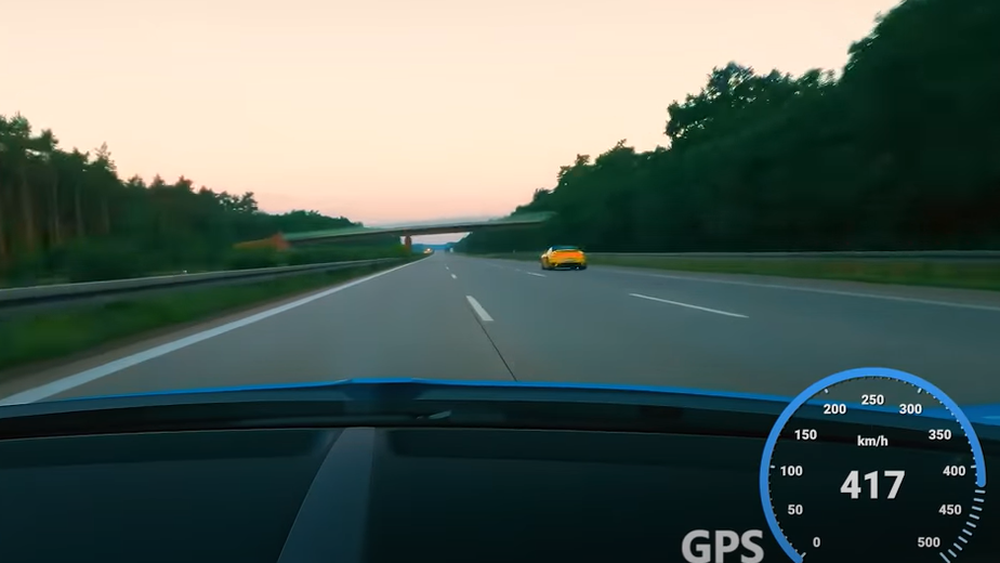 Экстремальная езда на 417 км/ч: владелец Bugatti выложил полное видео