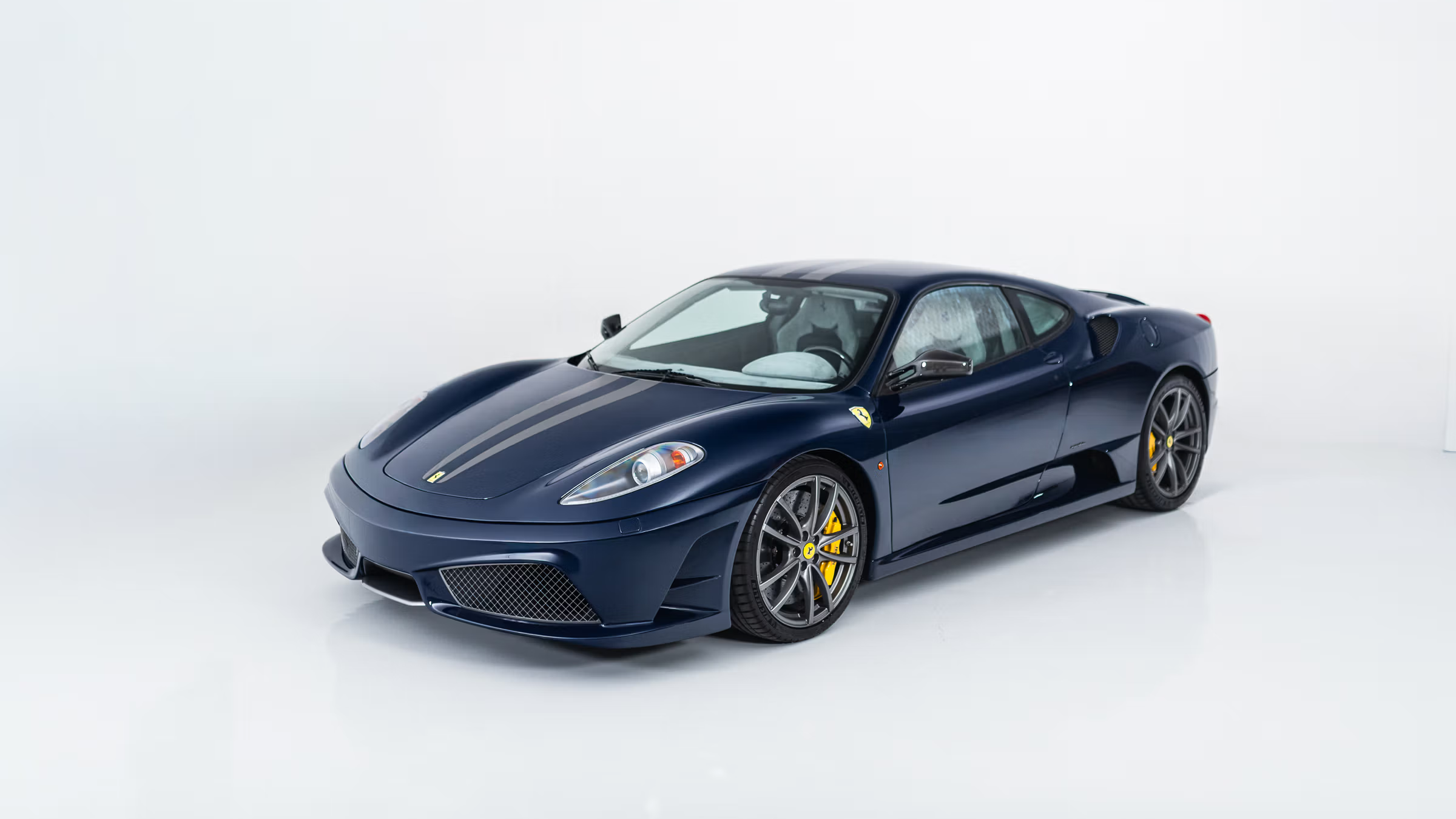 В продаже появилась самая первая в истории Ferrari 430 Scuderia