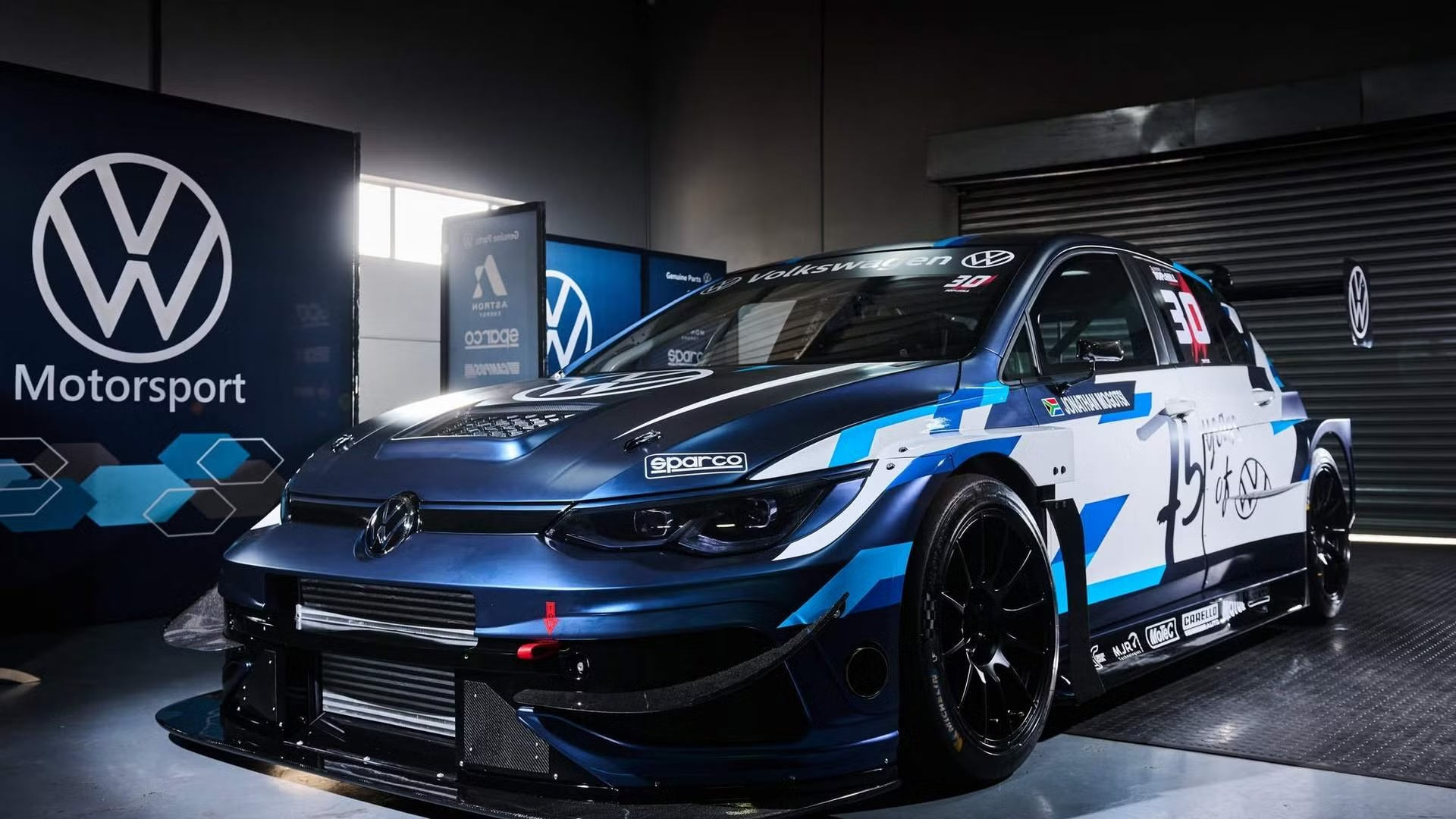 Volkswagen построил в ЮАР Golf с мотором на 1000 сил