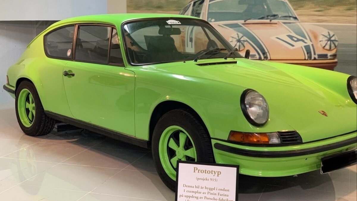 На торги впервые выставлен уникальный длиннобазный Porsche 911