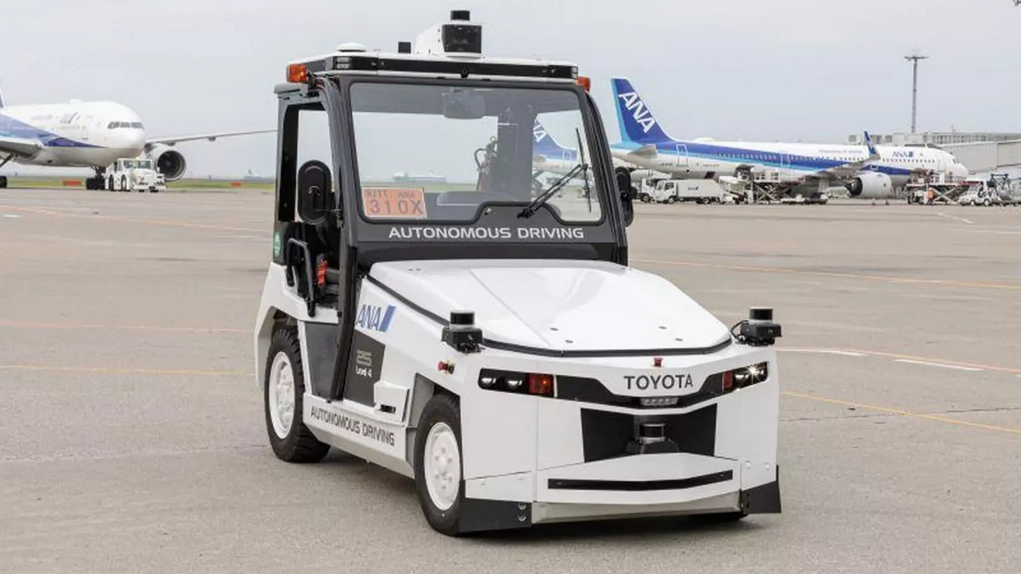 Беспилотники Toyota начали работать в самом загруженном аэропорту Японии