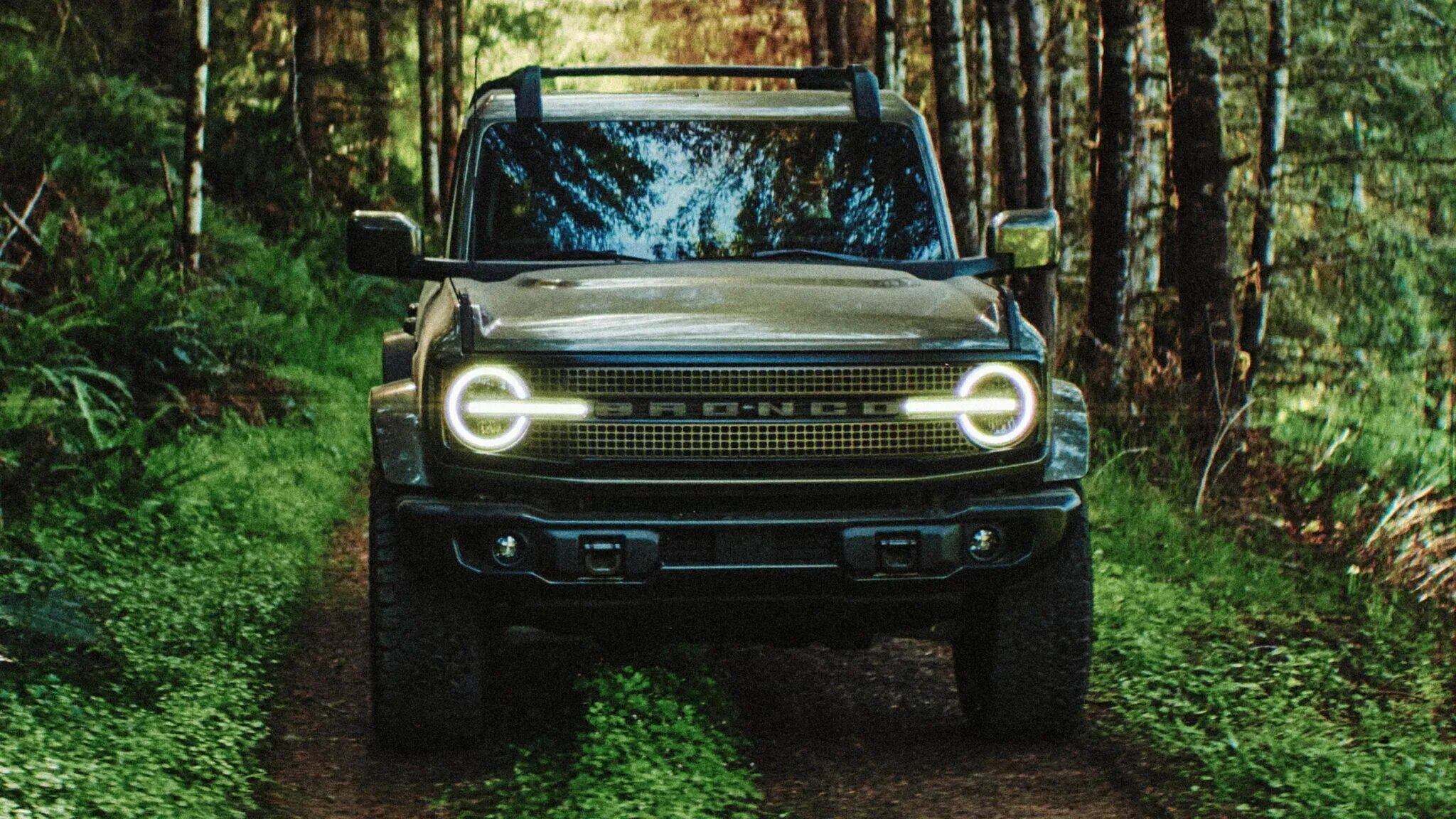 Ford Bronco станет пикапом и будет конкурировать с Jeep Gladiator