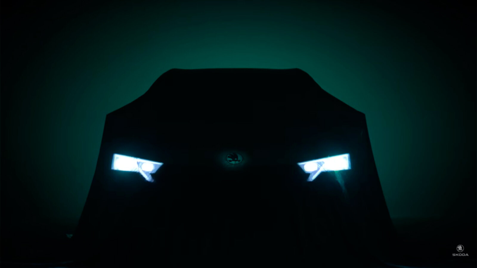 Обновлённая Skoda Octavia: официальное видео