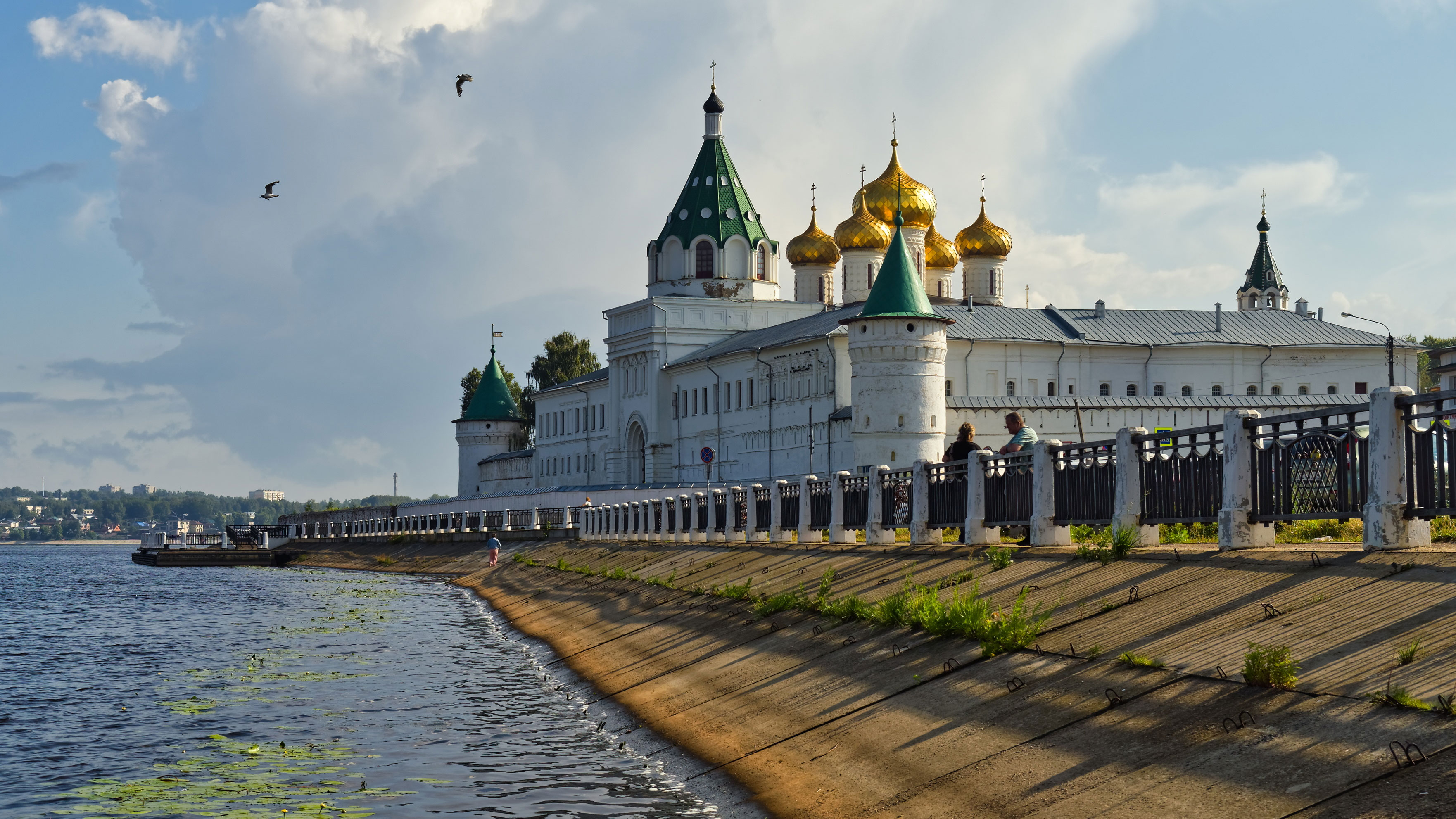 Едем из Москвы в Кострому: какую дорогу выбрать, что посмотреть по пути