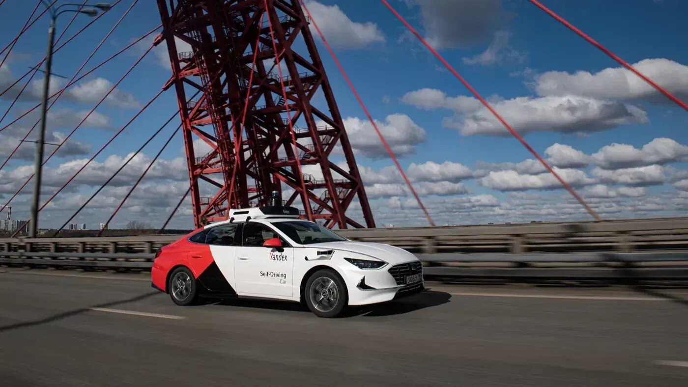 К 2030 году все новые автомобили в России будут оснащены «автопилотом»