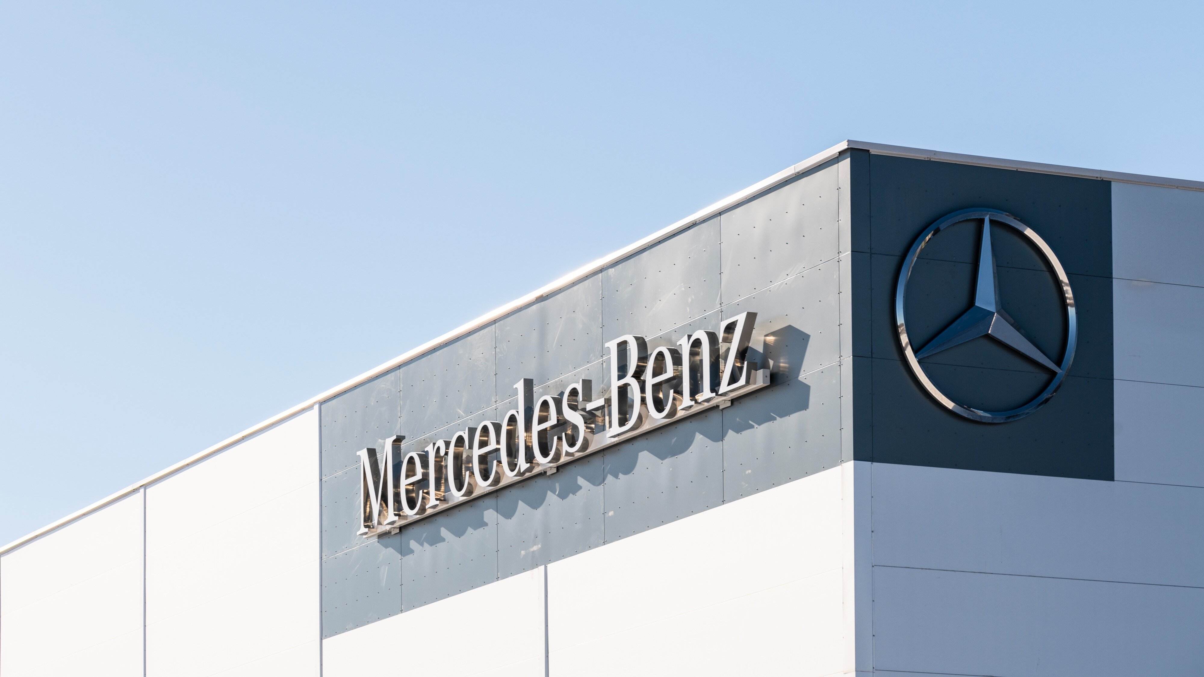 Бывший российский завод Mercedes-Benz перезапустят в 2024 году