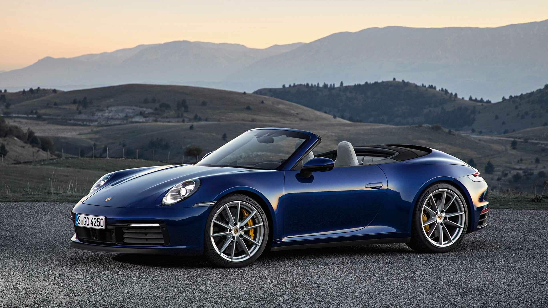 Это новый кабриолет Porsche 911 – и он... идеальный?