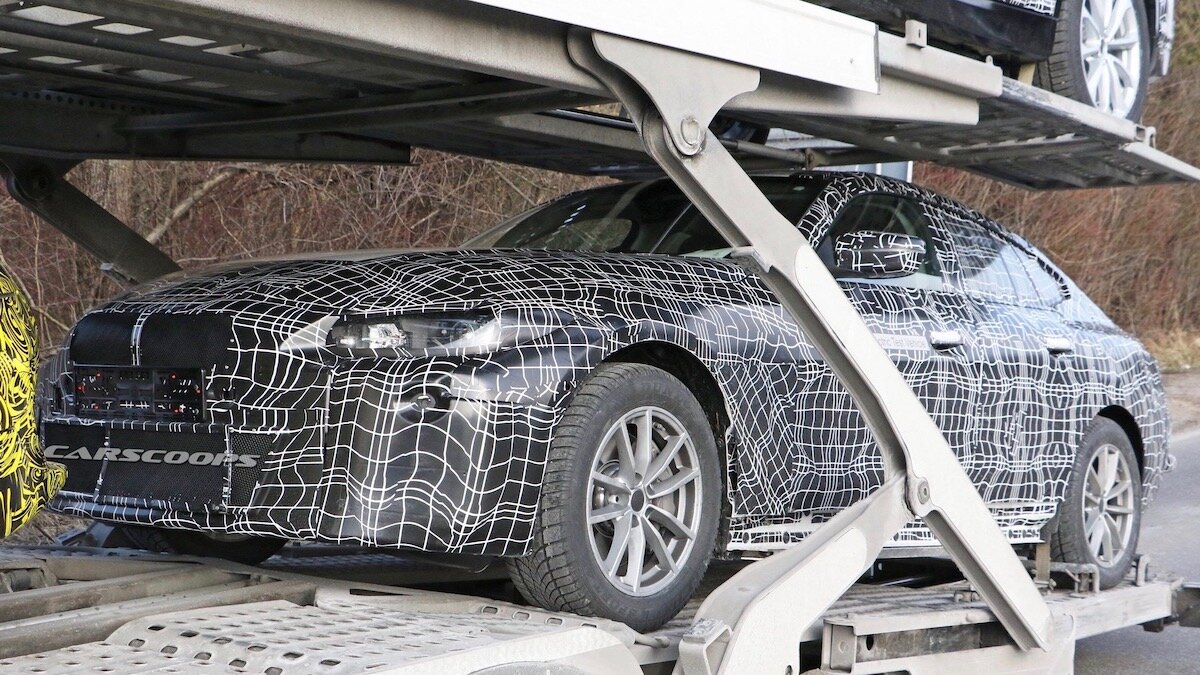 Электрический BMW i4 сфотографировали за два года до премьеры