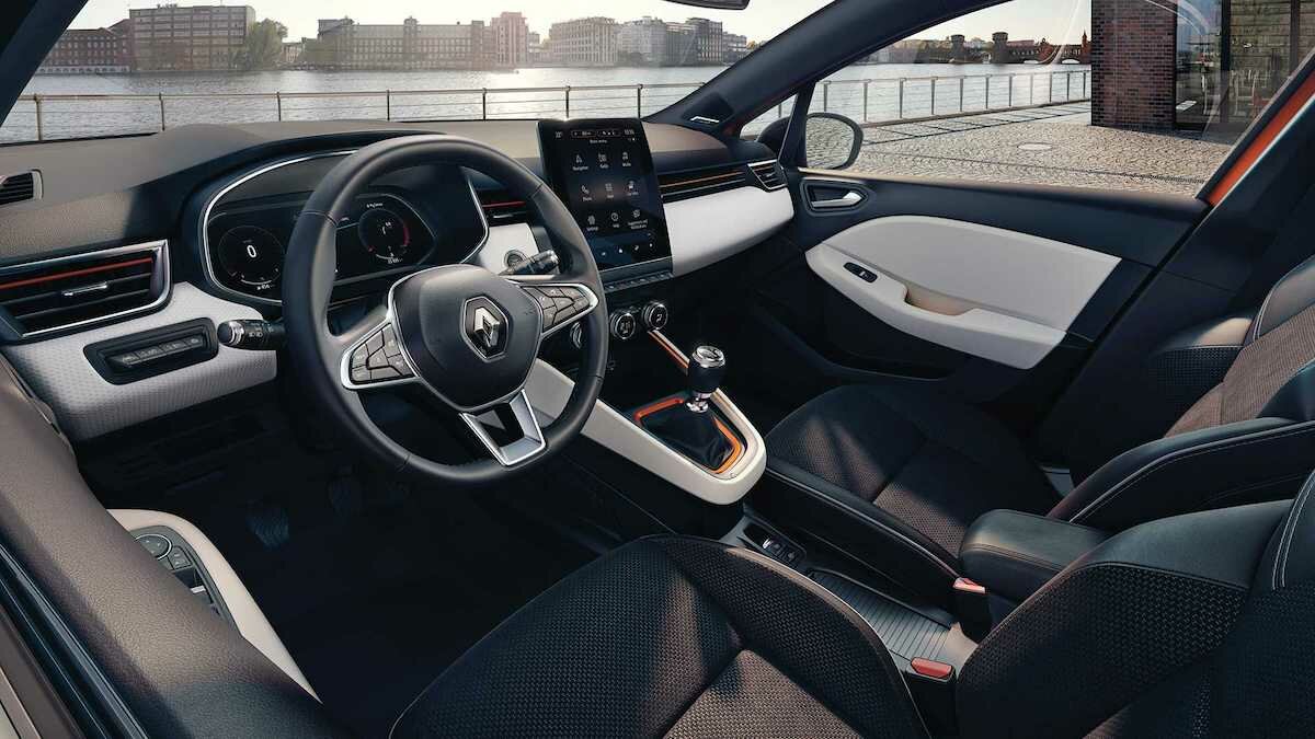 Представлен новый Renault Clio. Но пока только изнутри
