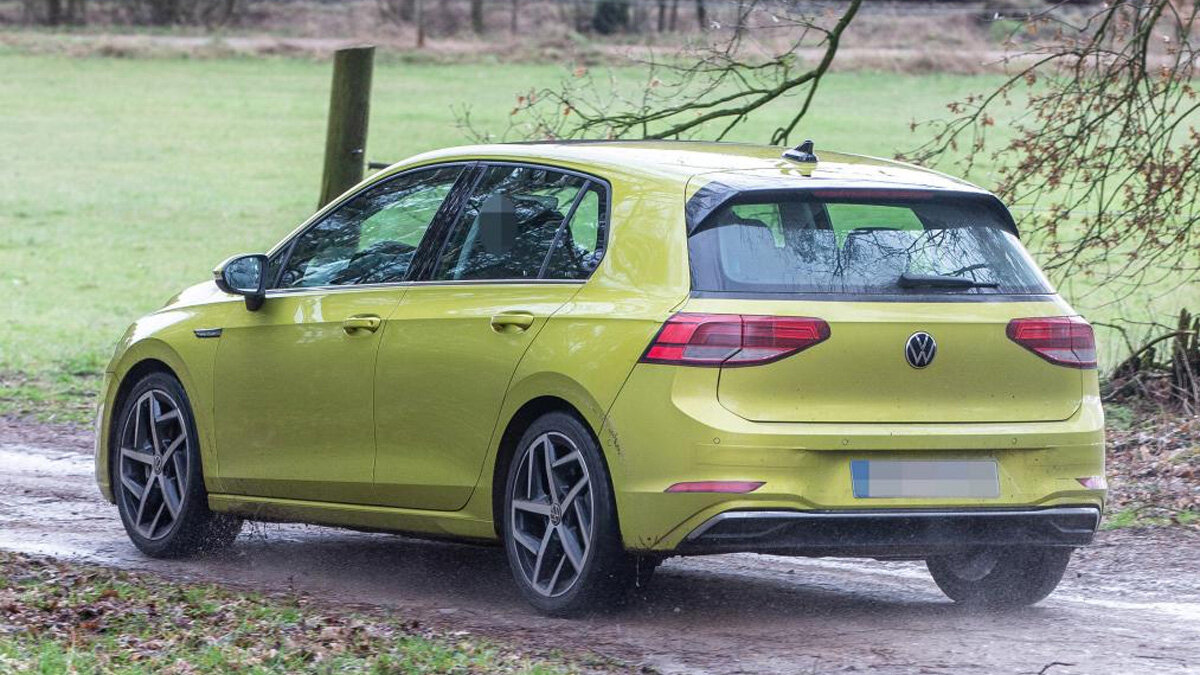 Названа дата начала продаж VW Golf восьмого поколения