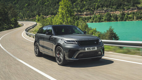 Граната с глушителем: тест 550-сильного Range Rover Velar