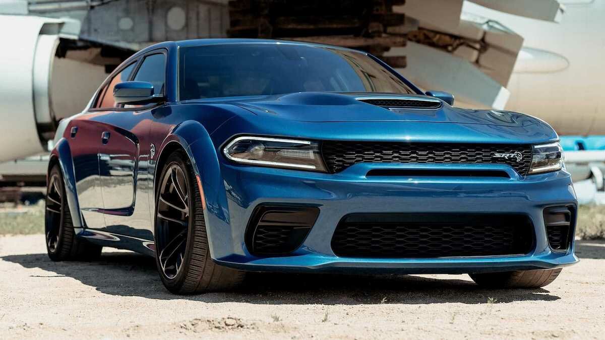 Dodge сделал шире 717-сильный Charger SRT Hellcat