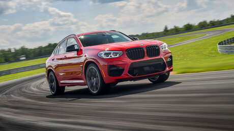 Скажи «сы-ы-ыр!» Первый тест заряженных кроссоверов BMW X3/X4 M Competition