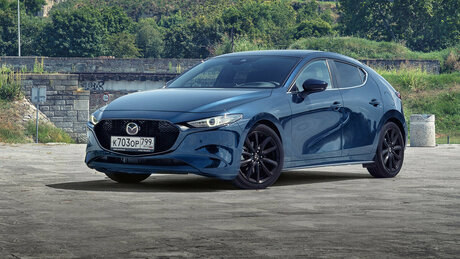 Верните мой 2008-й: первый тест новой Mazda3