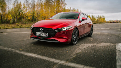 Спящая красавица: подробный тест хэтчбека Mazda3