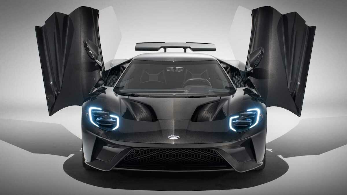 Ford GT обновился и стал мощнее