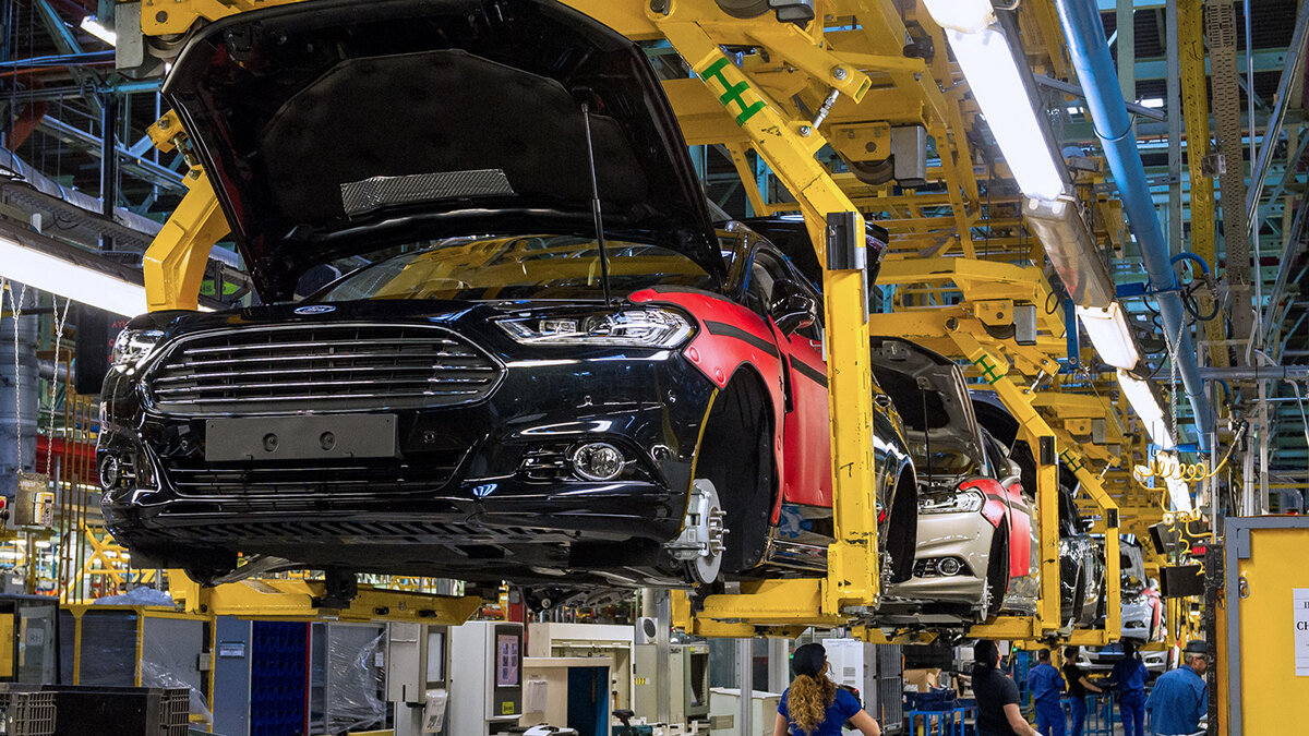 Ford распродаст имущество с российских заводов