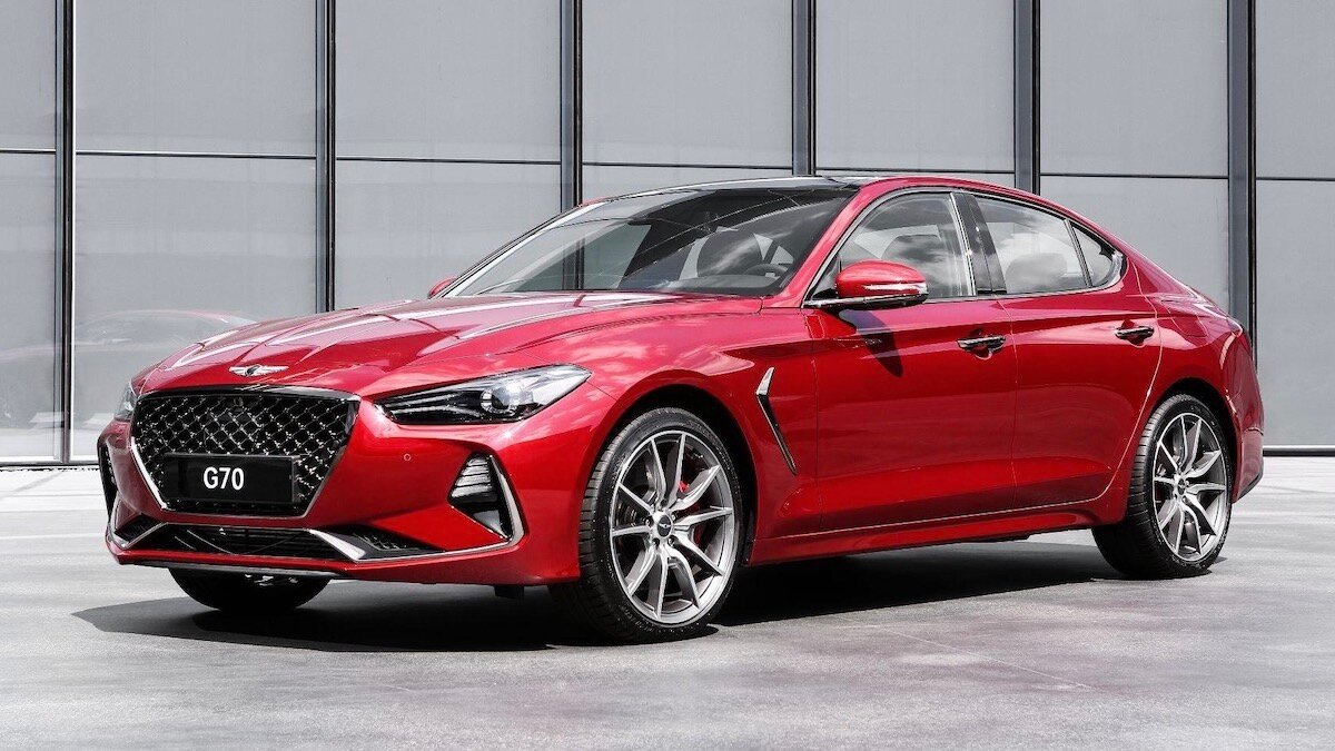 ​​Седану Genesis G70 добавили в России трёхмерную цифровую приборку