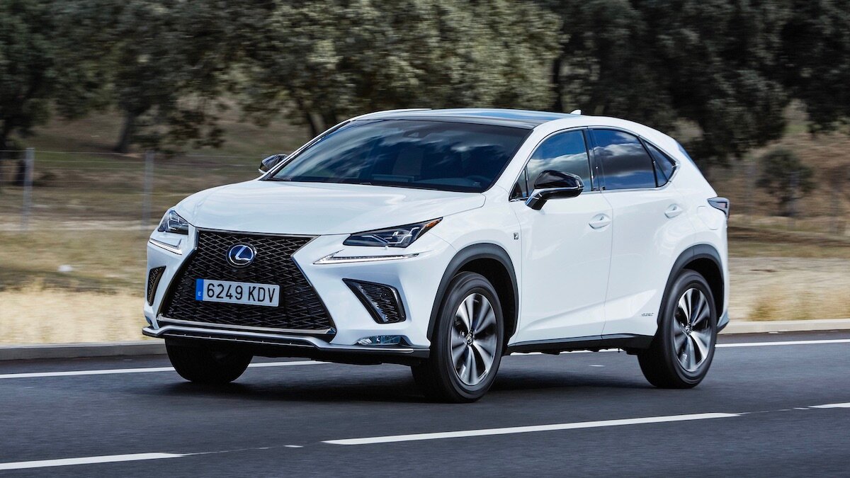Будущий Lexus NX получит гибридную установку от RAV4