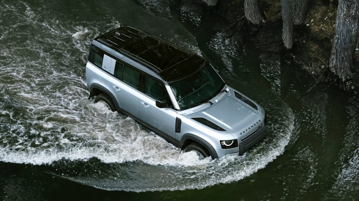 До России добрался новый Land Rover Defender. Пока всего 130 машин