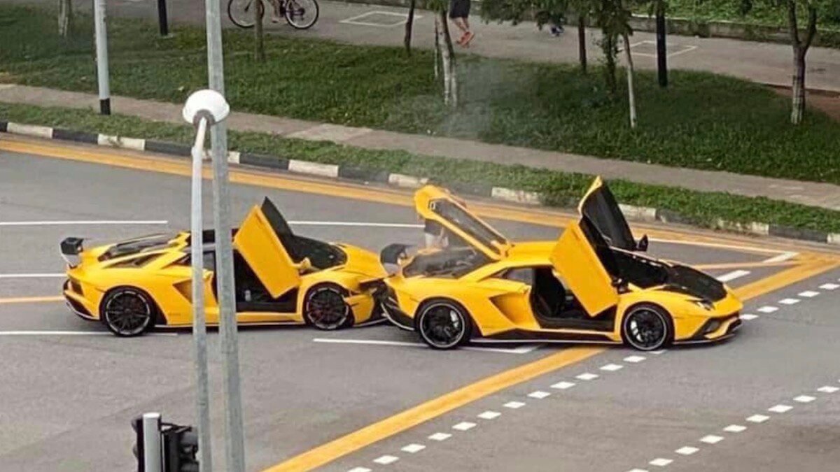 Два Lamborghini Aventador врезались друг в друга