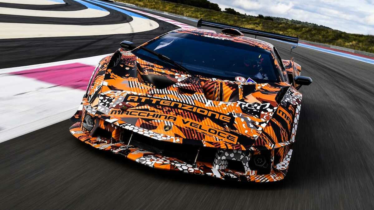 Lamborghini SCV12: самый мощный V12 и «аэродинамический наддув»