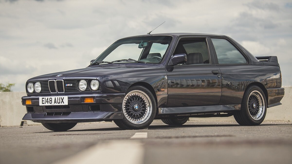«Бумер» мечты из 1980-х: редкий BMW M3 Evolution уйдёт с молотка