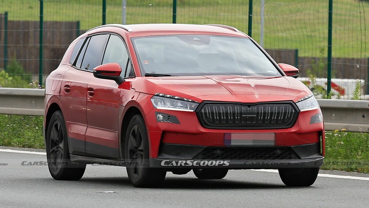 Новый кроссовер Skoda сфотографировали почти без камуфляжа