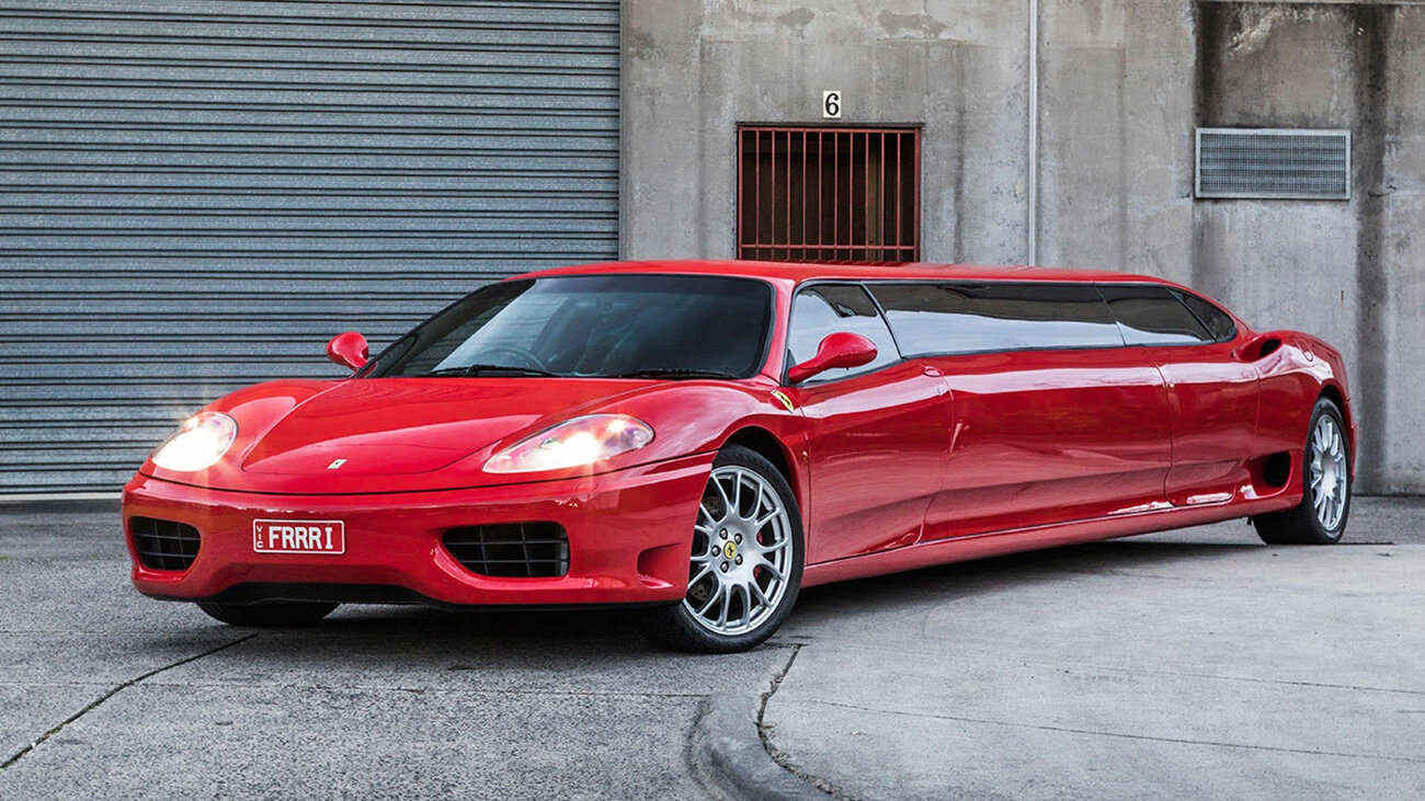 На продажу выставлен шикарный лимузин Ferrari с дверями типа «крыло чайки»
