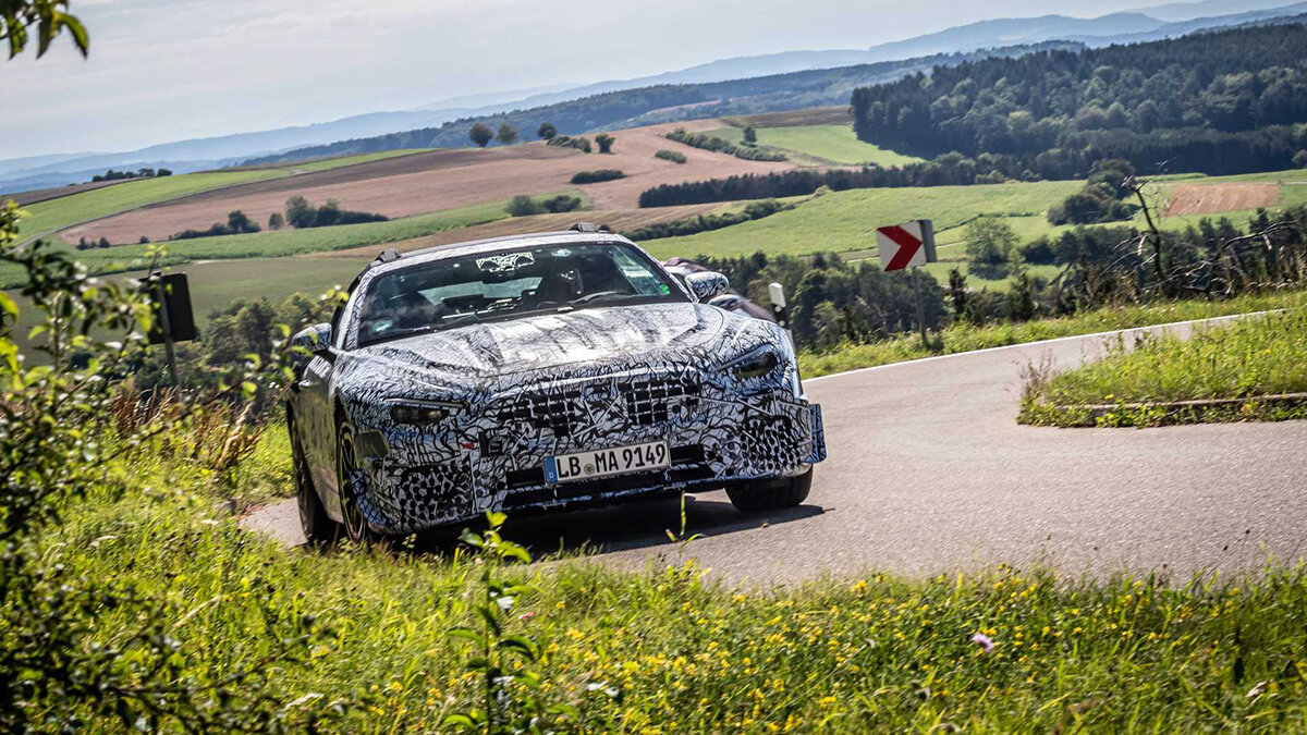 Новый Mercedes-AMG SL: первые официальные фото