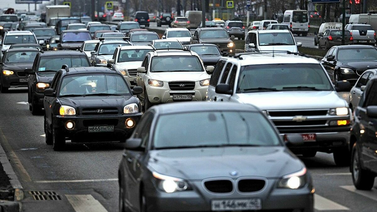 Москвичам предложат заработать на сдаче в аренду личных автомобилей