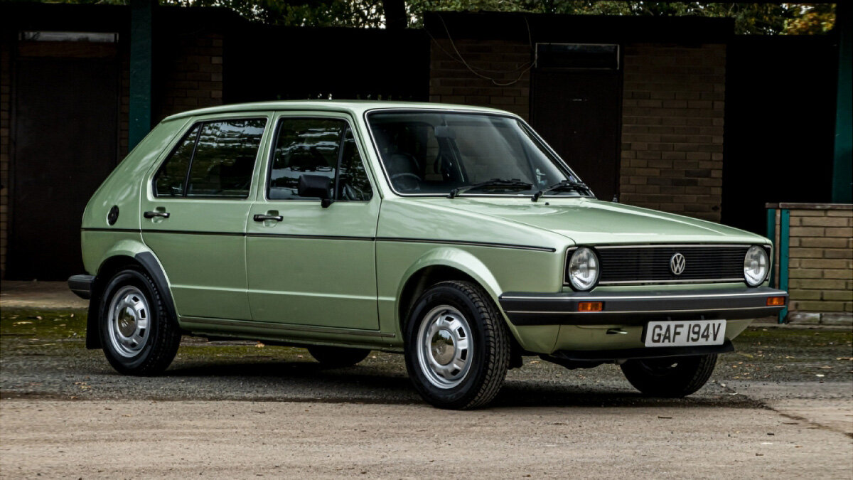 «Капсула времени»: 40-летний VW Golf с пробегом менее 1200 км пустят с молотка