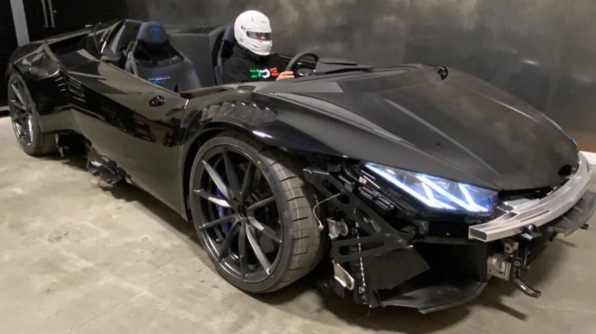 Блогер отпилил у Lamborghini Huracan лобовое стекло и крышу. Теперь это — уникальный спидстер