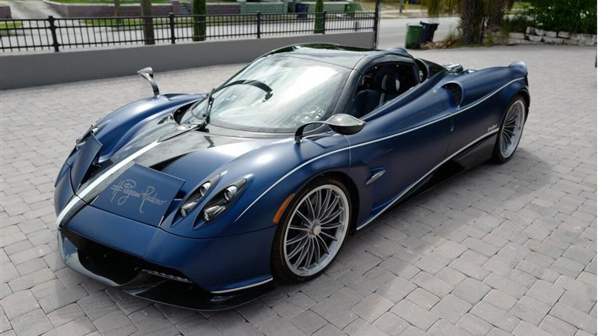 Редчайшую Pagani Huayra отправят с молотка: это женевский шоу-кар