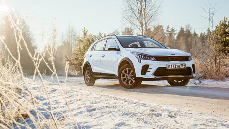 Он вам не седан. Быстрый тест Kia Rio X