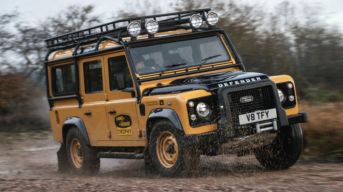 Land Rover возобновит выпуск старых Дефендеров — но очень ненадолго