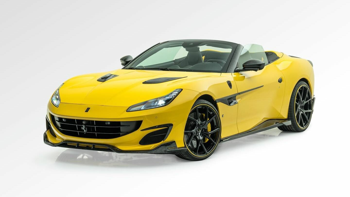 Кабриолет Ferrari Portofino получил в ателье Mansory карбоновую крышу и стал быстрее