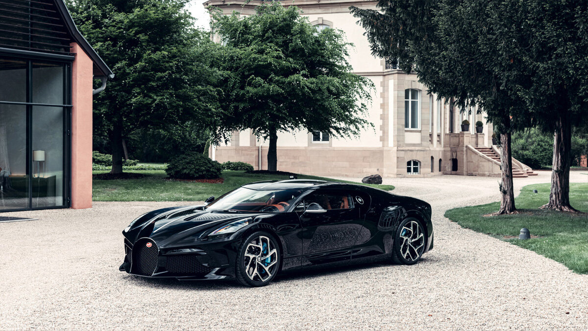 Как выглядит Bugatti за 1,4 миллиарда рублей: первые фотографии