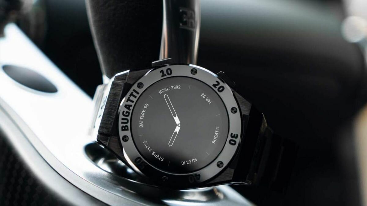 Компания Bugatti выпустила «умные часы» с телеметрией