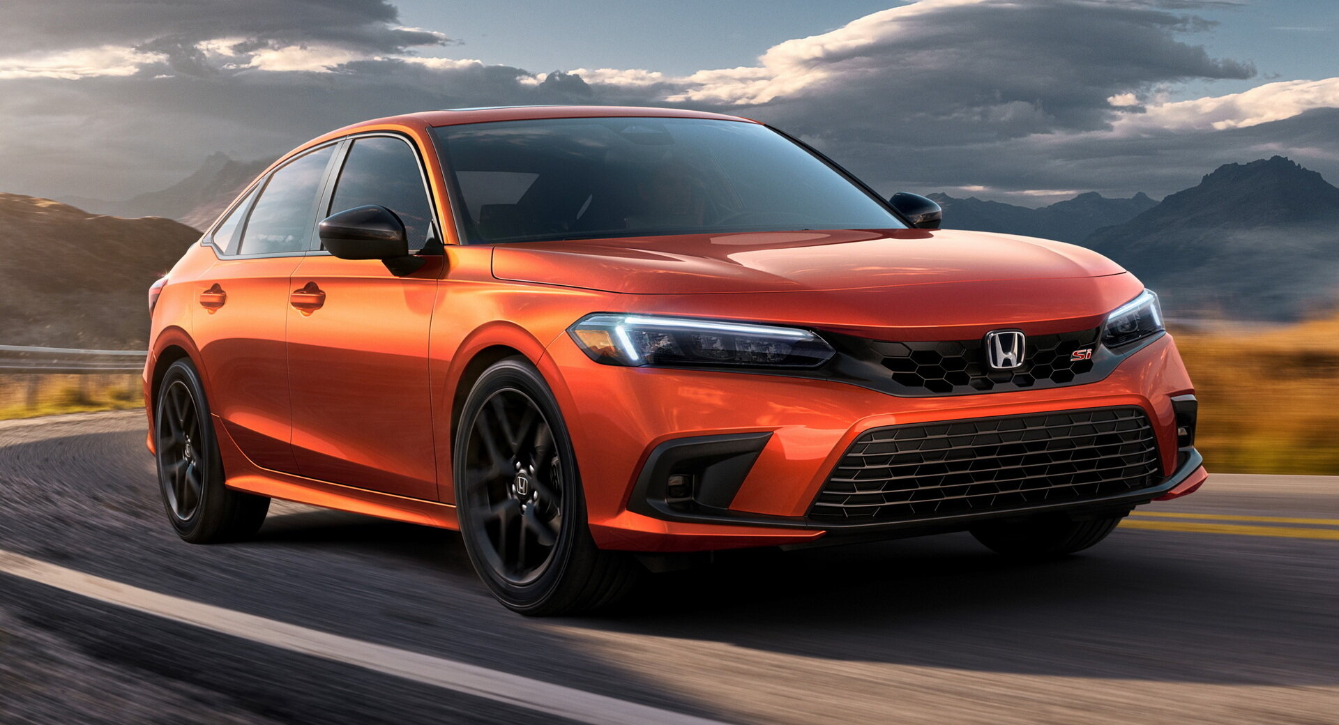 Новый Honda Civic Si стал слабее, но сохранил «механику»