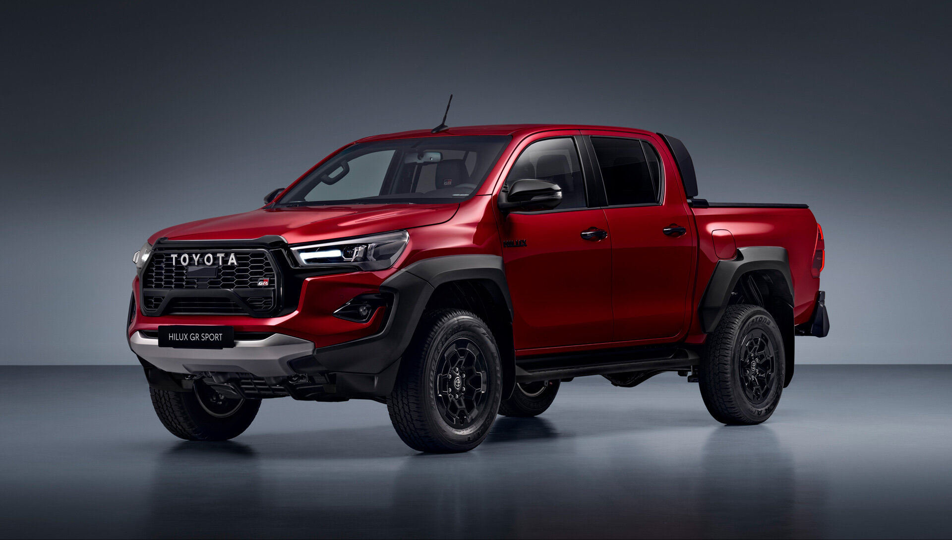 Toyota модернизировала «подогретый» пикап Hilux GR Sport в Европе