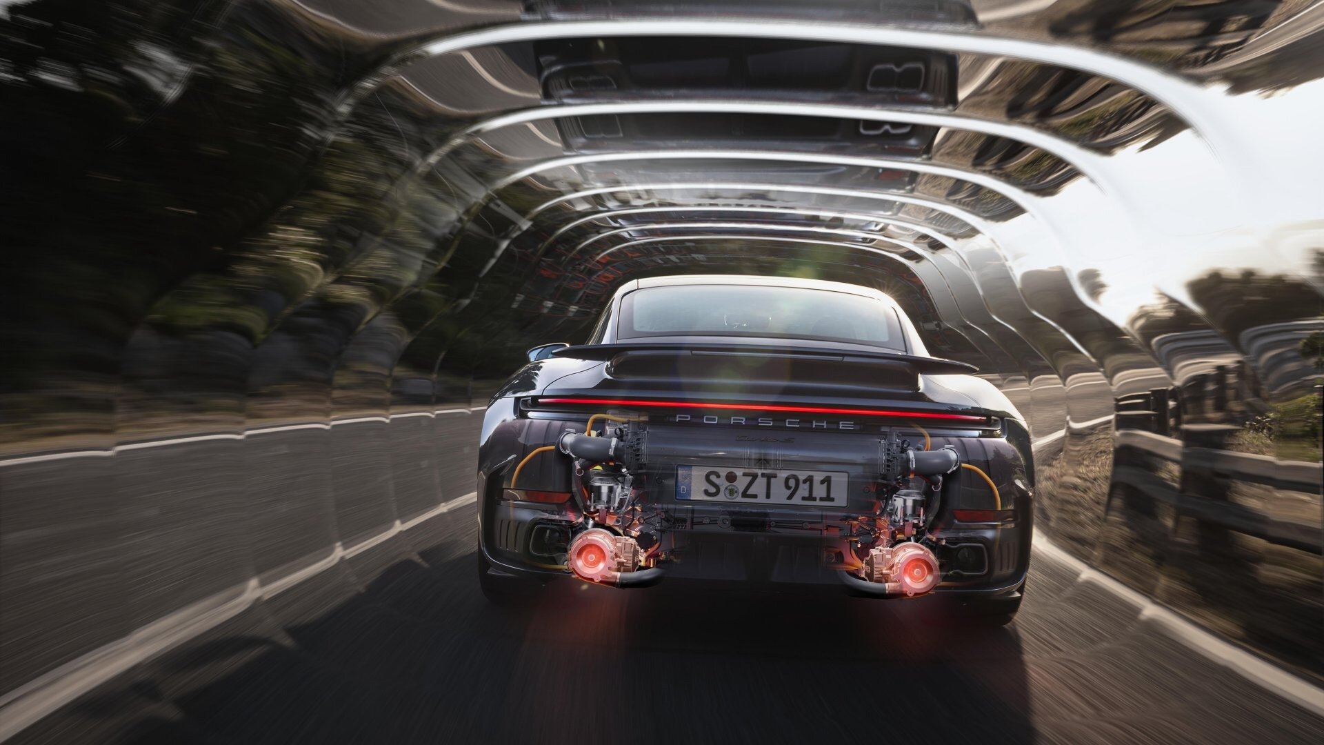 Porsche не хочет превращать 911 в подзаряжаемый гибрид