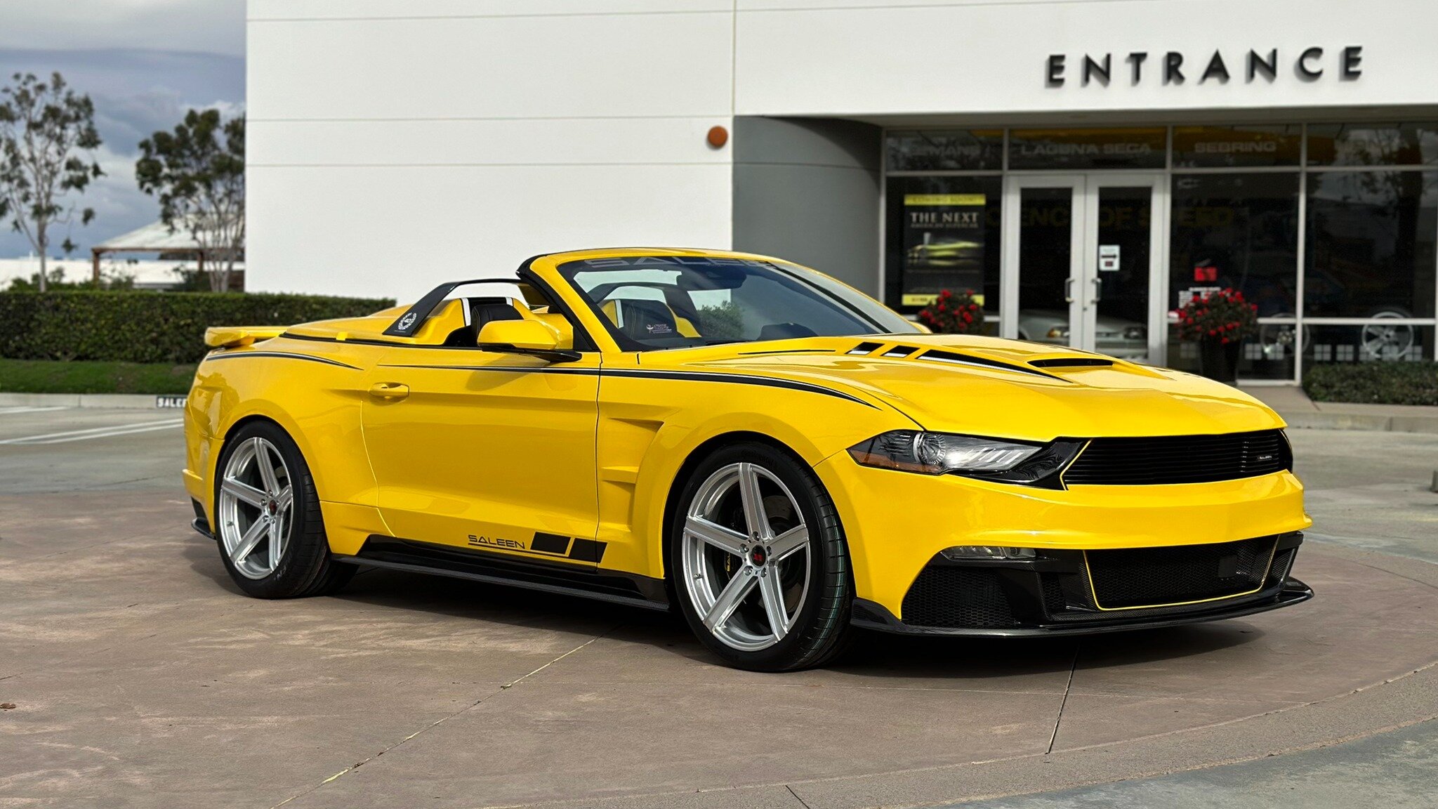 Ателье Saleen отпразднует своё 40-летие очень особенным Мустангом