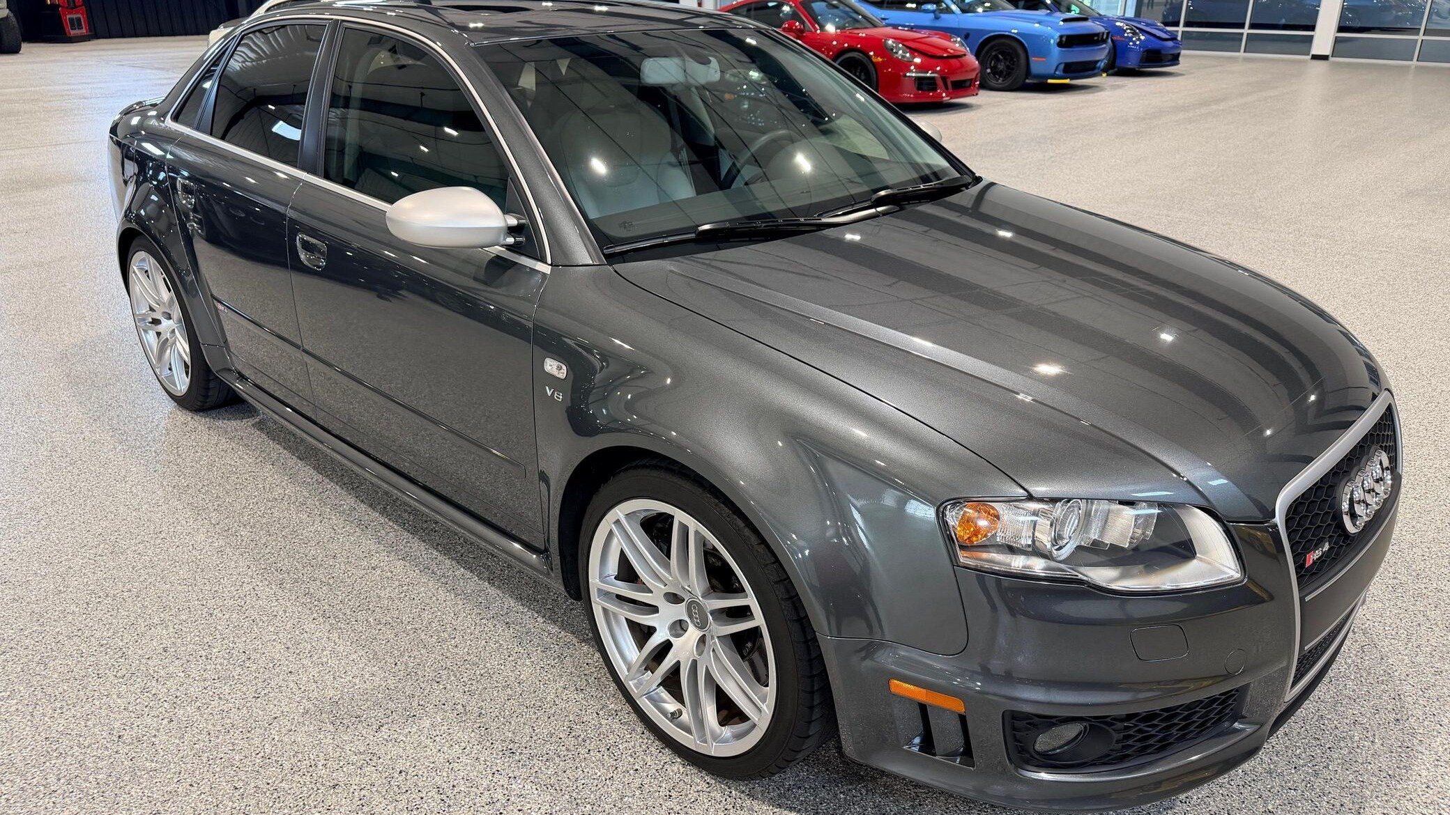 За 18-летнюю Audi RS 4 заплатили больше, чем она стоила новой
