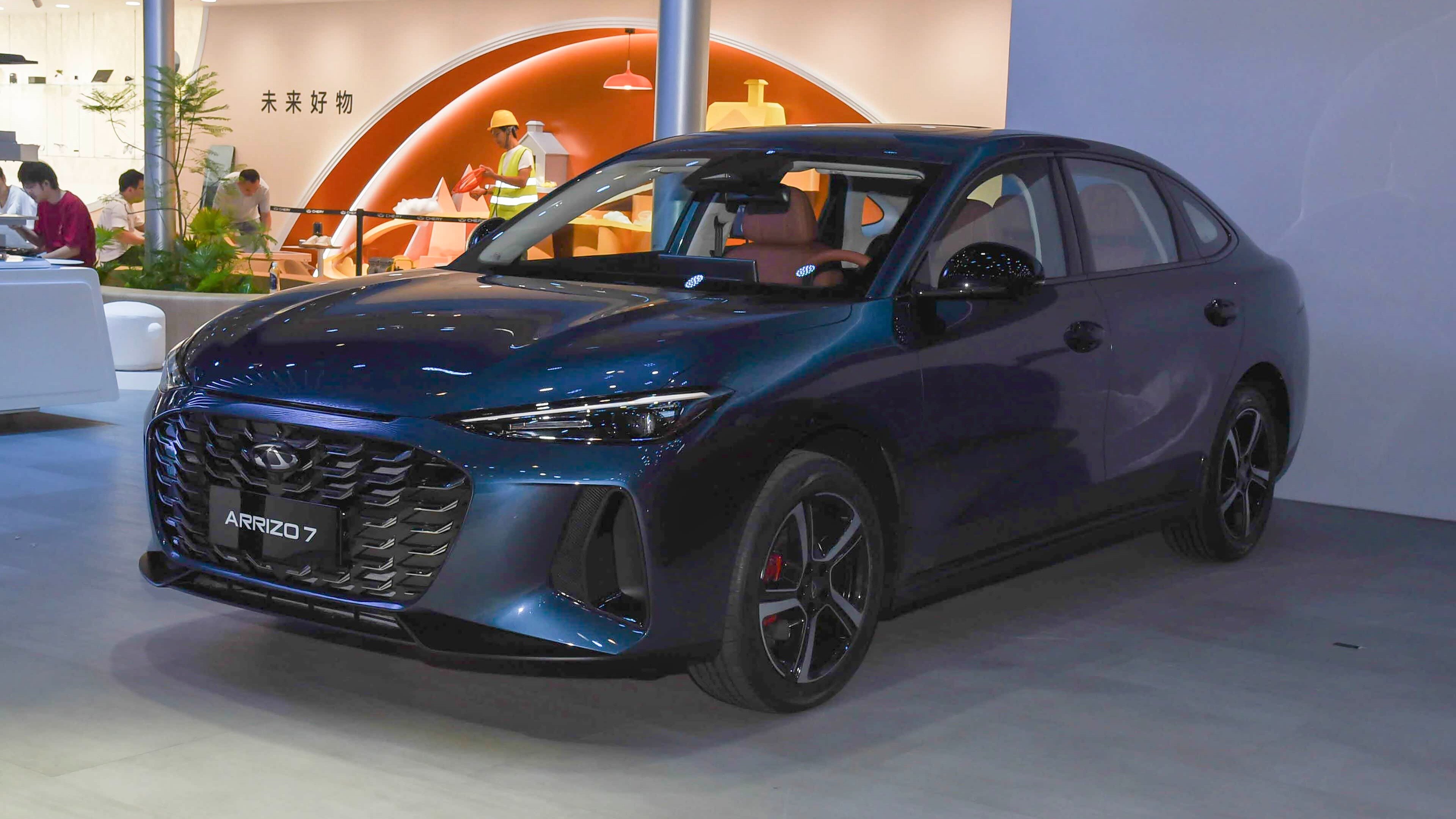 Возрождённый Chery Arrizo 7 стал дальнобойным гибридом